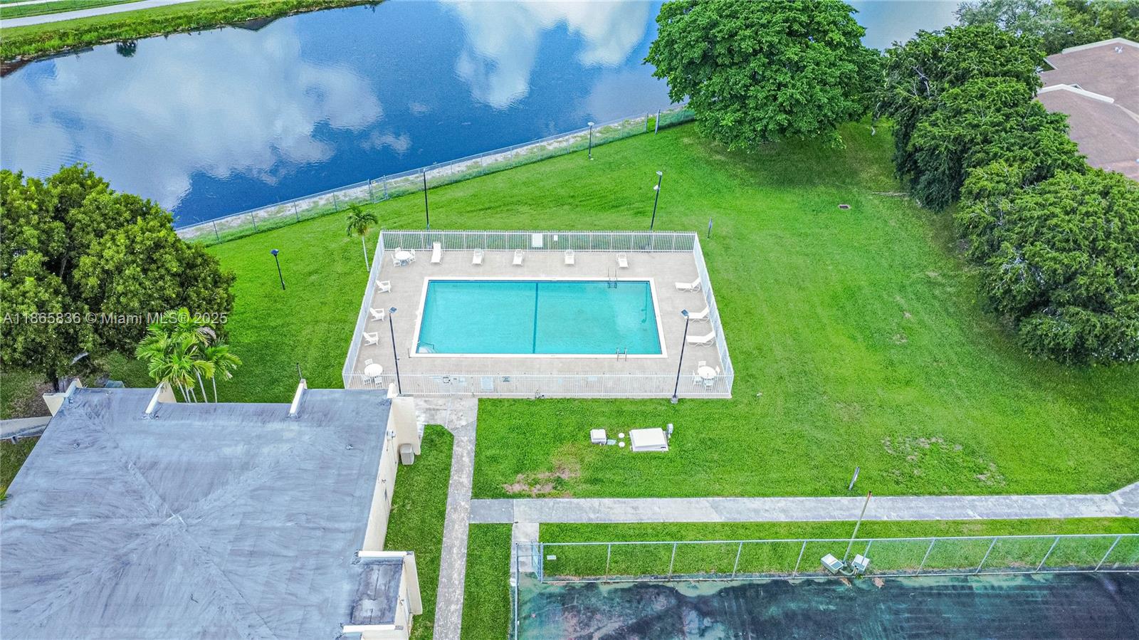 CUTLER CREEK VILLAGE COND - Residential