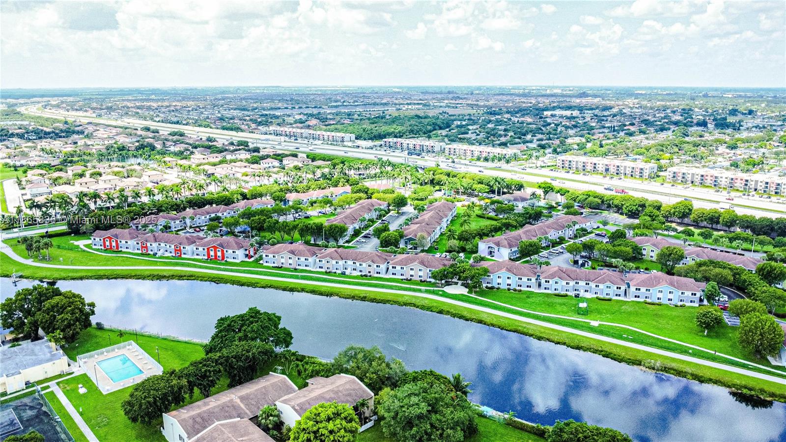 CUTLER CREEK VILLAGE COND - Residential