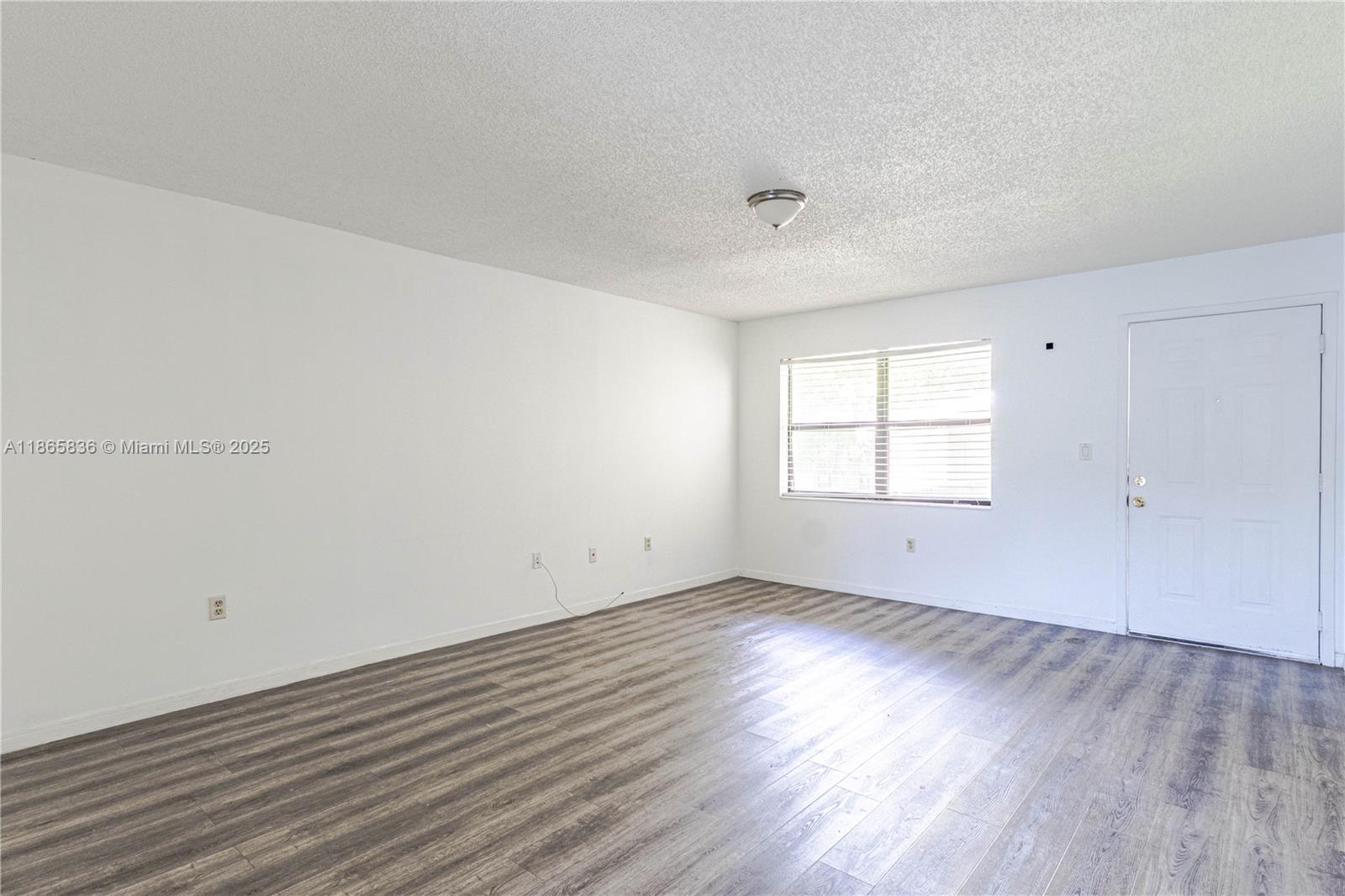 CUTLER CREEK VILLAGE COND - Residential