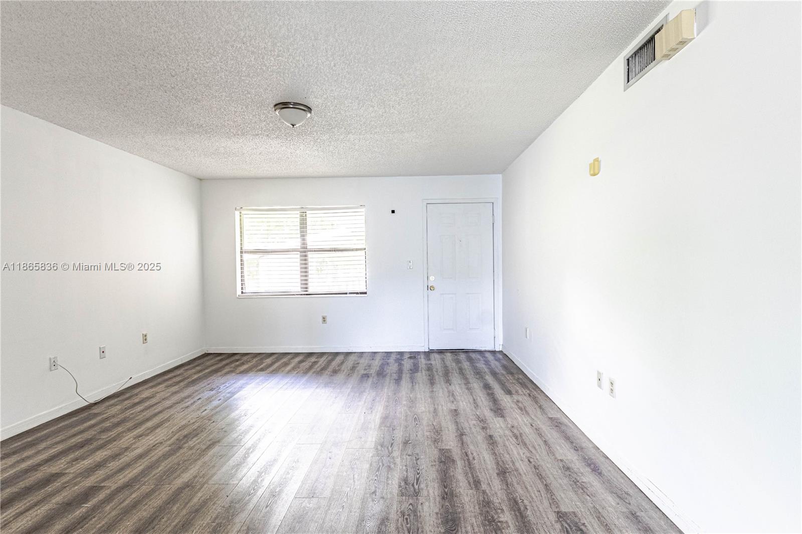 CUTLER CREEK VILLAGE COND - Residential