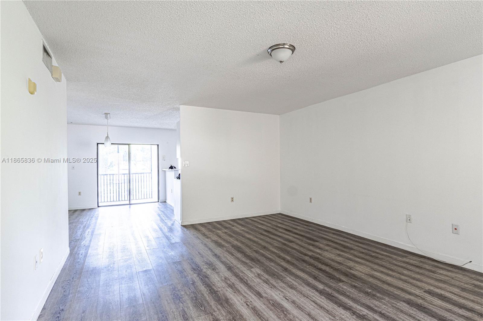 CUTLER CREEK VILLAGE COND - Residential