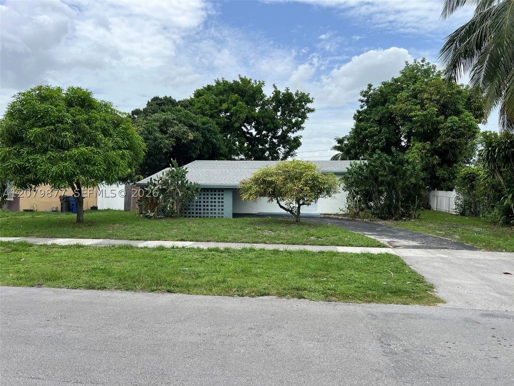 Photo of 4421 NW 33rd St #0, Lauderdale Lakes, FL 33319 (MLS # A12079877)