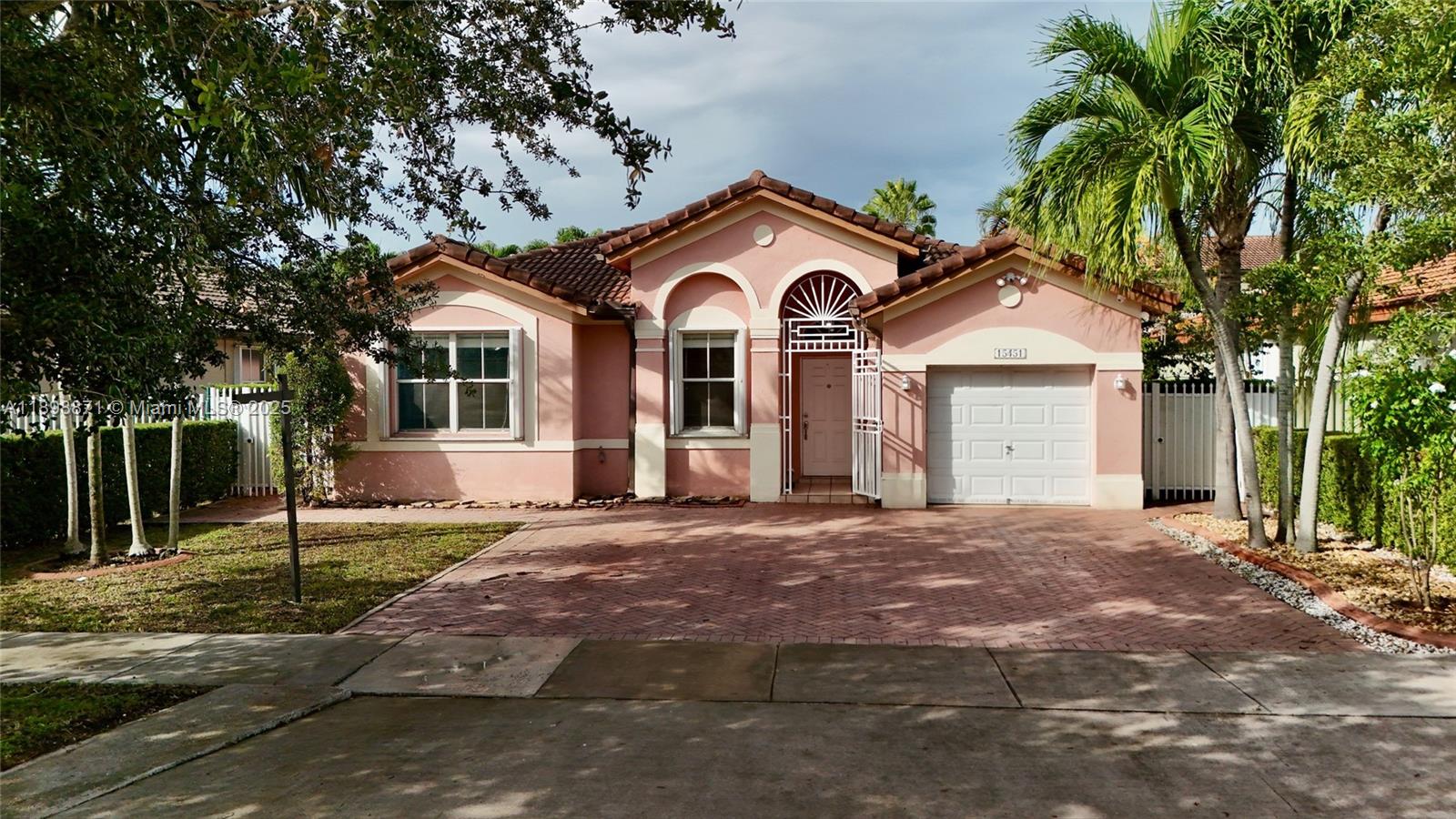 15451 SW 22nd Ter, Miami, FL, 33185/$645,000 1 15451 SW 22nd Ter