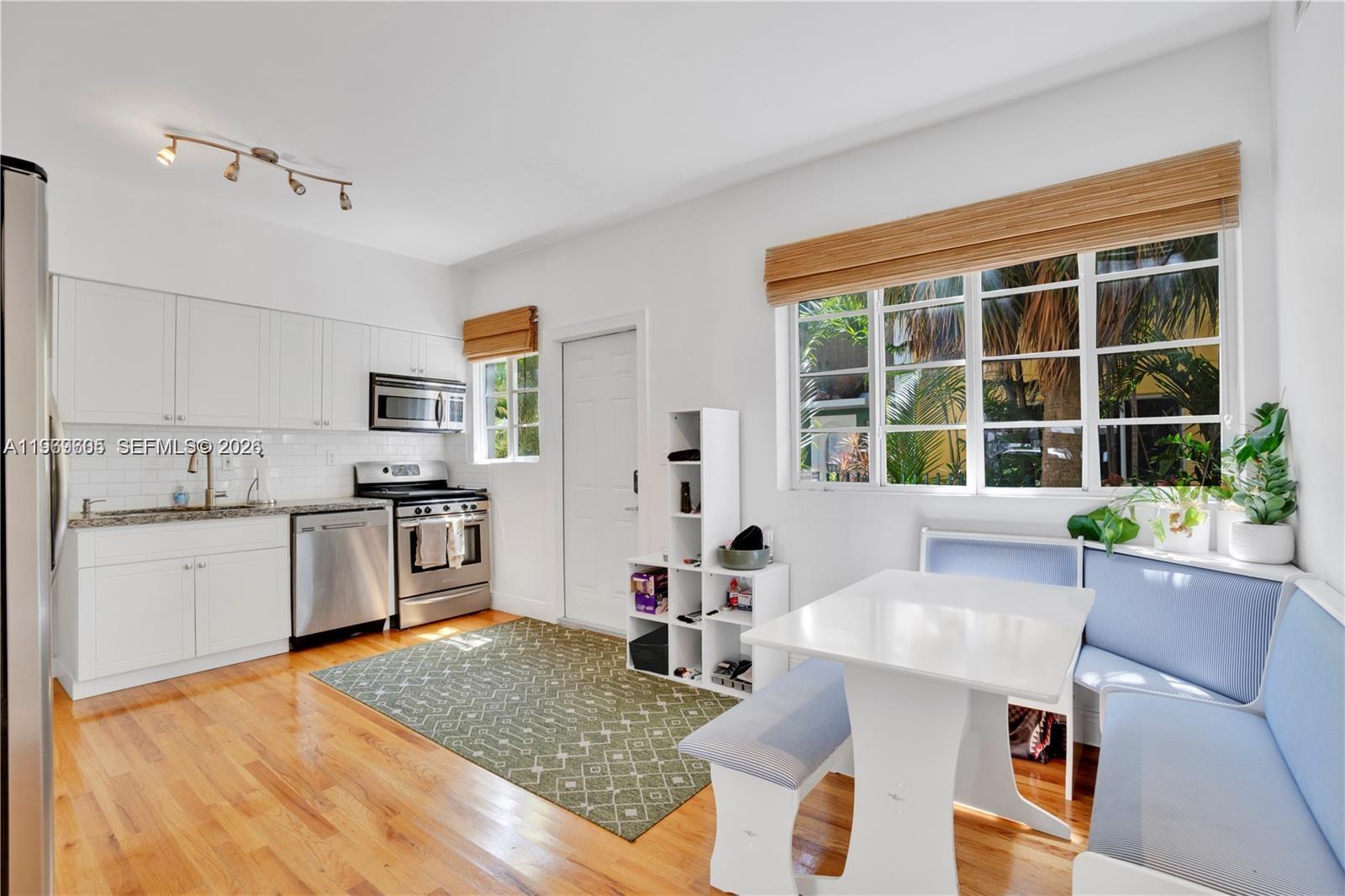 ALTON BEACH BAY FRONT RE- - Residential Lease