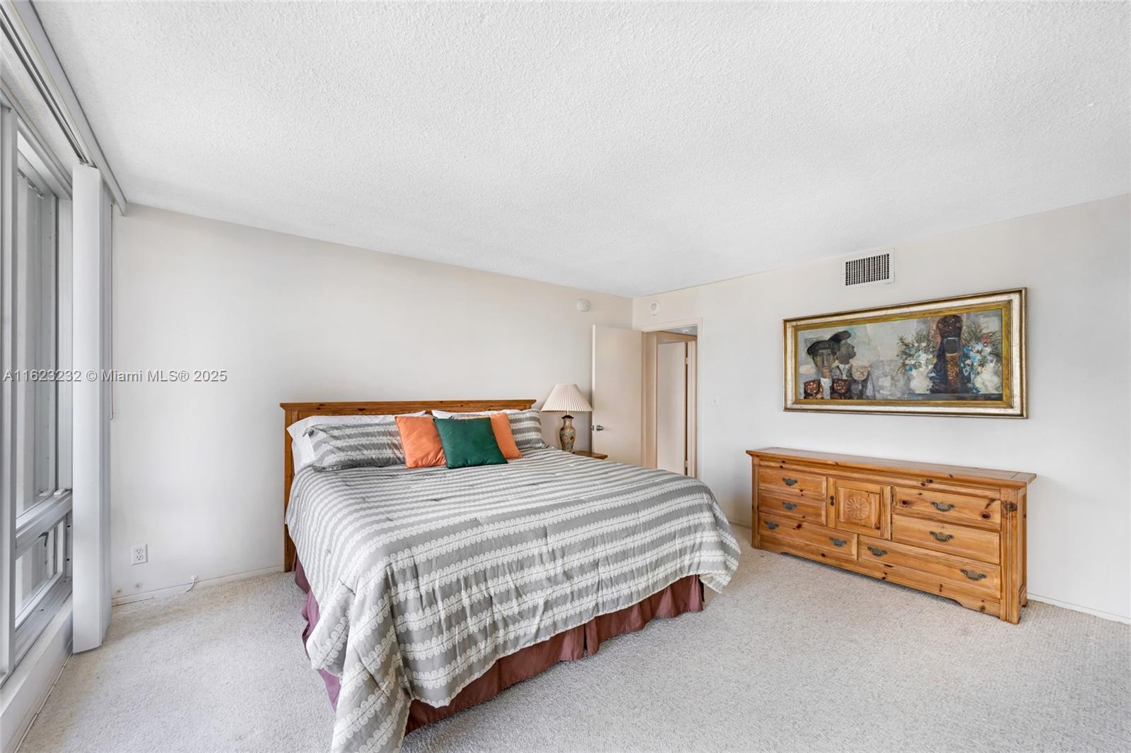 PLAZA SOUTH CONDO - Residential