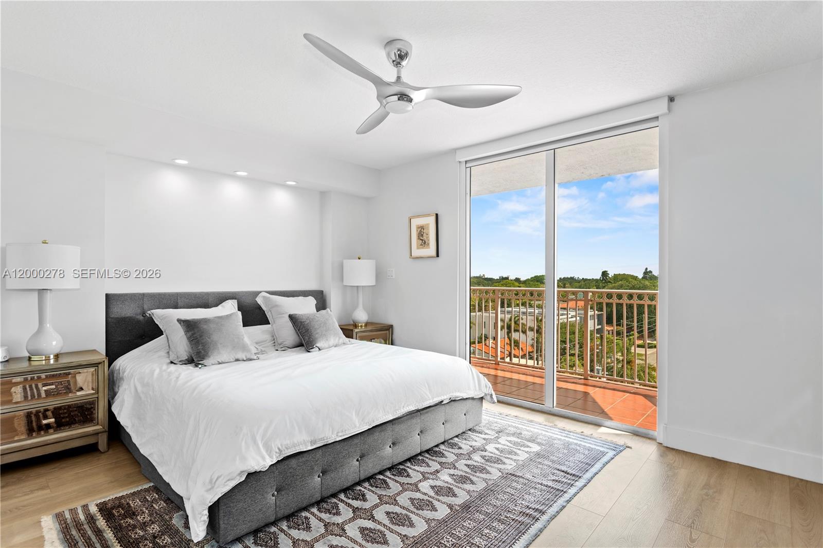 MARBELLA CONDO - Residential