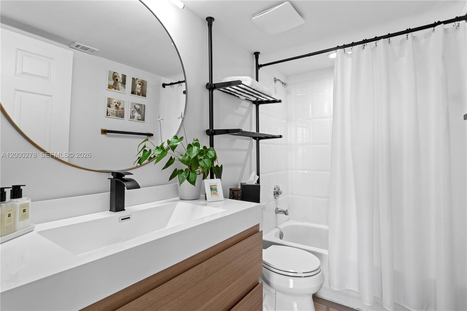 MARBELLA CONDO - Residential