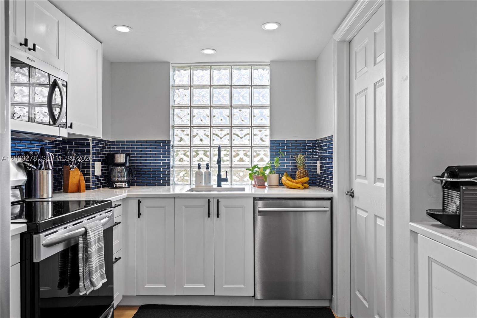 MARBELLA CONDO - Residential