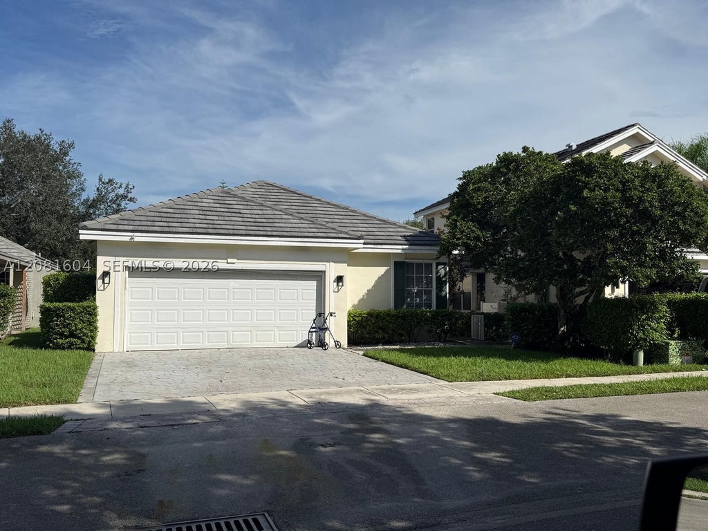 Photo of 2957 Myrtle Oak Cir, Davie, FL 33328 (MLS # A12081604)