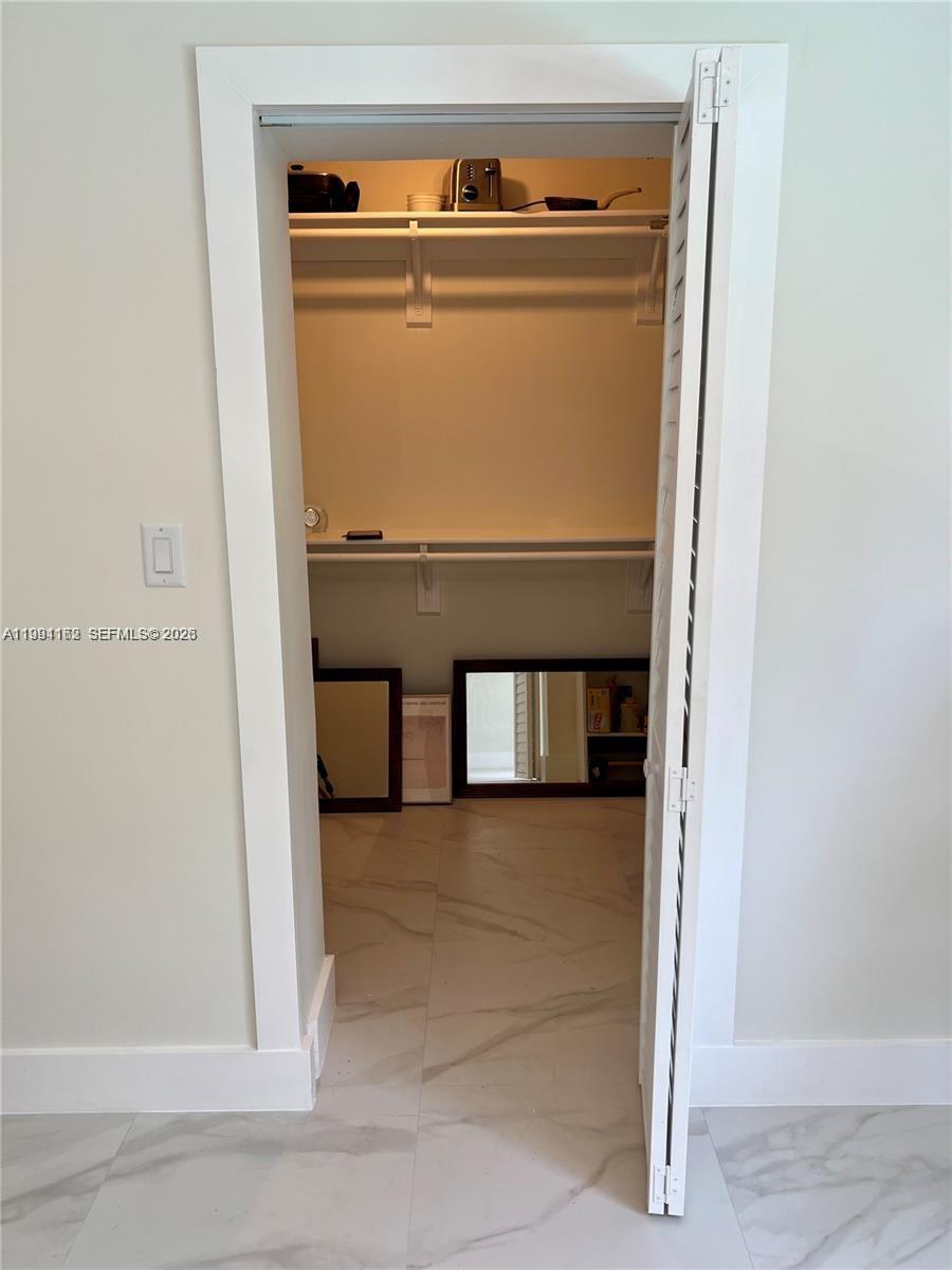 RIVIERA ESTATES 1ST ADDN - Residential Lease