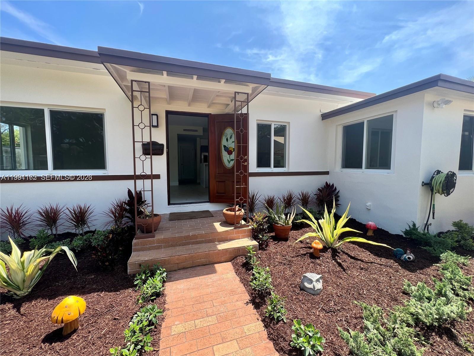 5970 SW 46th St 5970