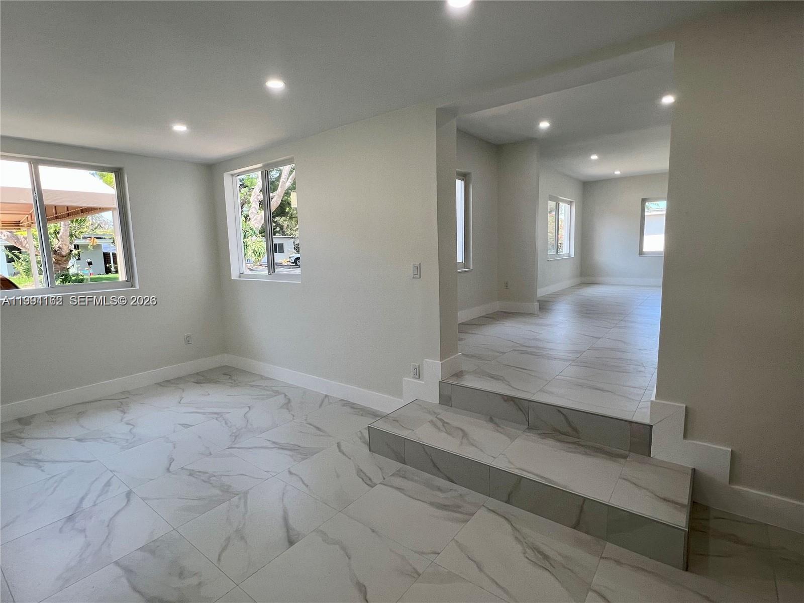 RIVIERA ESTATES 1ST ADDN - Residential Lease