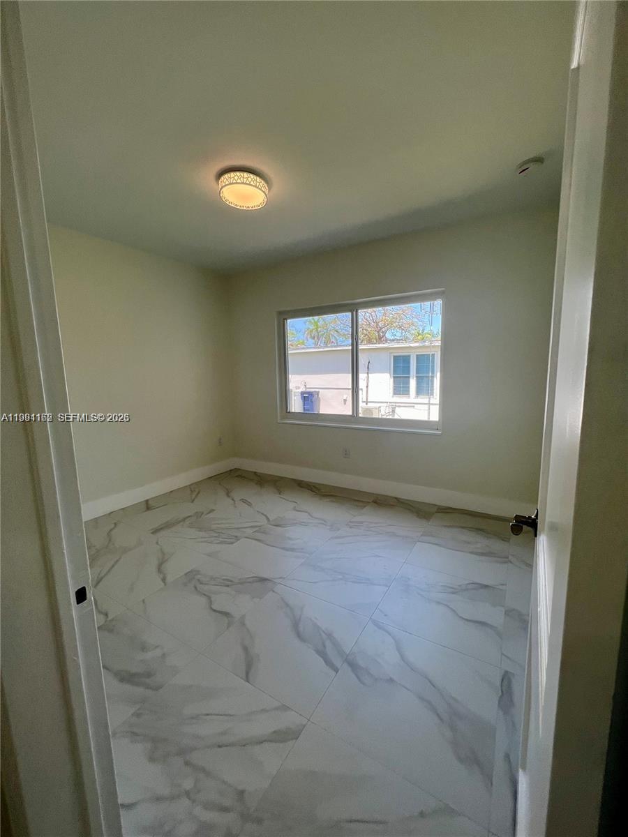 RIVIERA ESTATES 1ST ADDN - Residential Lease