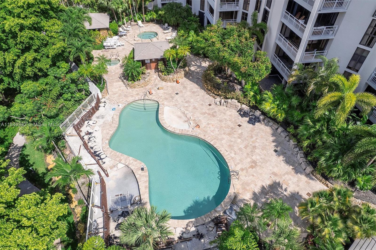 TOWERS OF QUAYSIDE CONDO - Residential