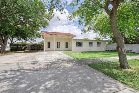 10495 SW 32nd St Miami FL 33165