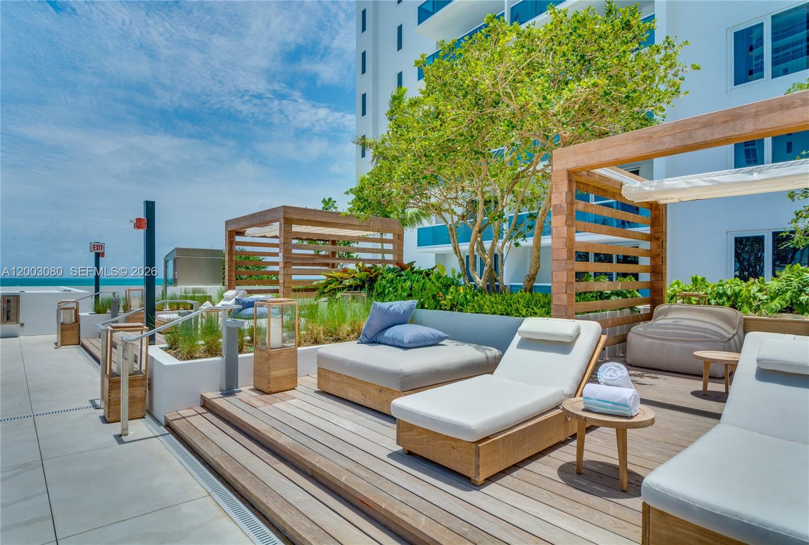 RONEY PALACE CONDO - Residential Lease