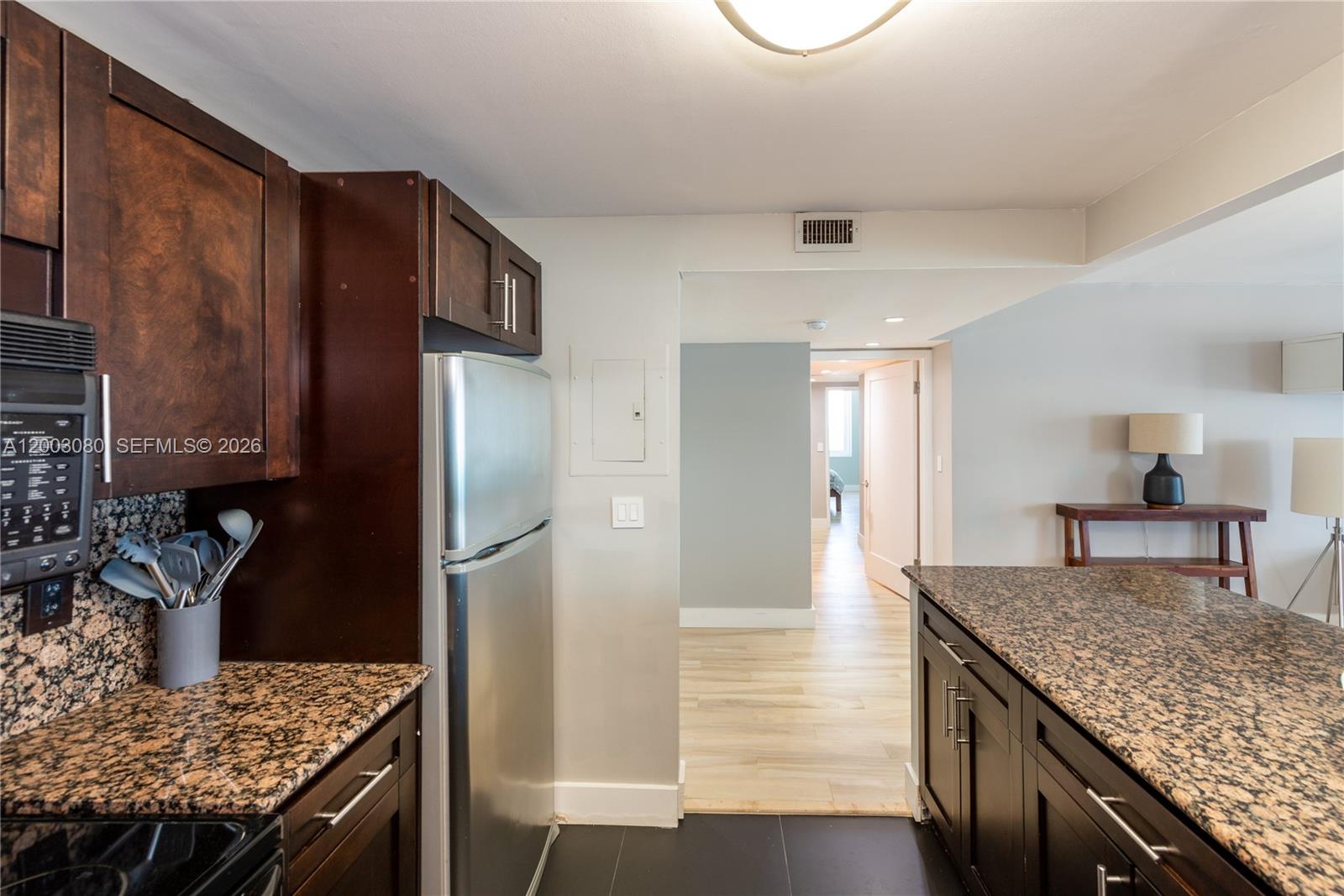 RONEY PALACE CONDO - Residential Lease