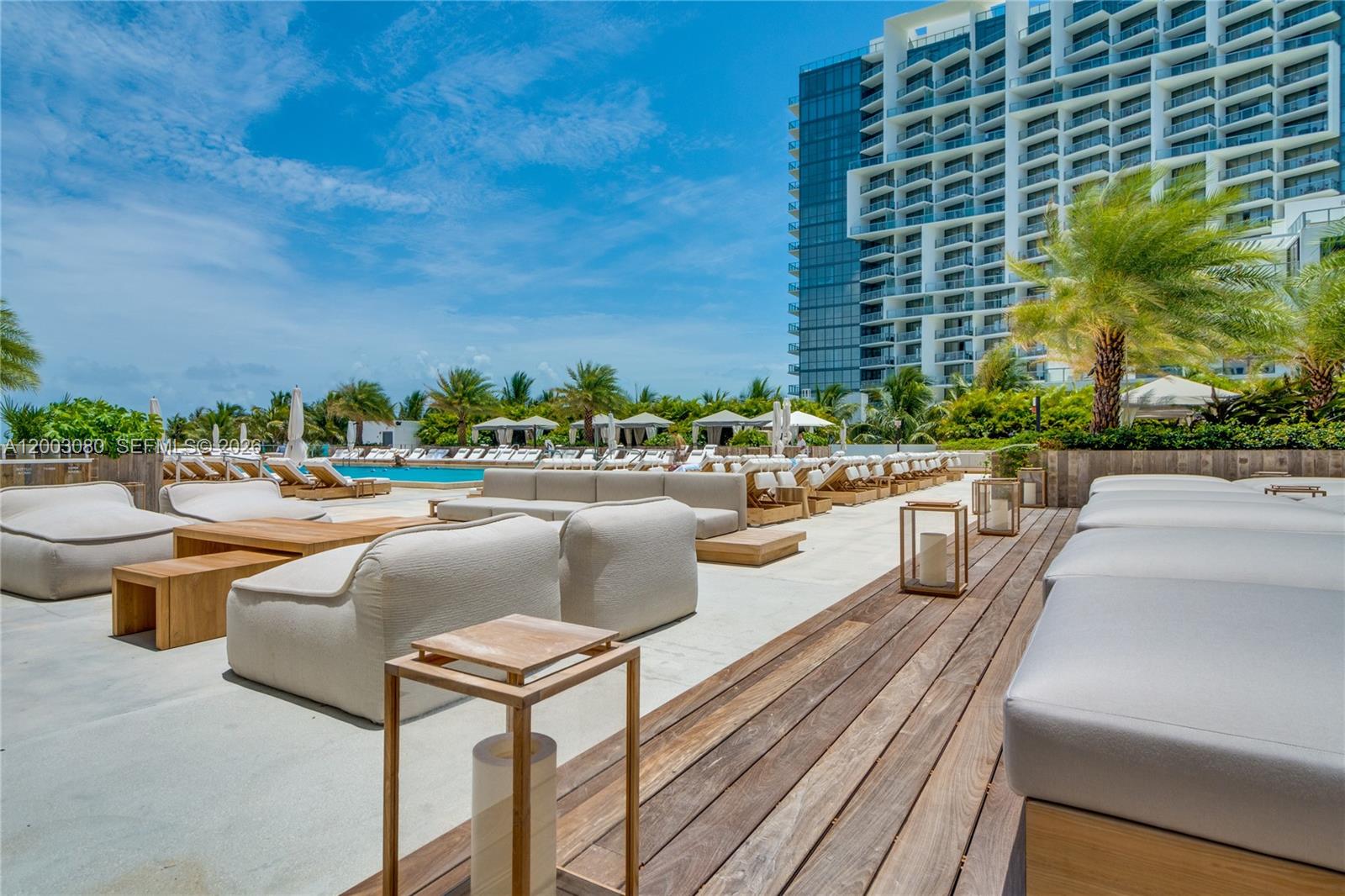 RONEY PALACE CONDO - Residential Lease