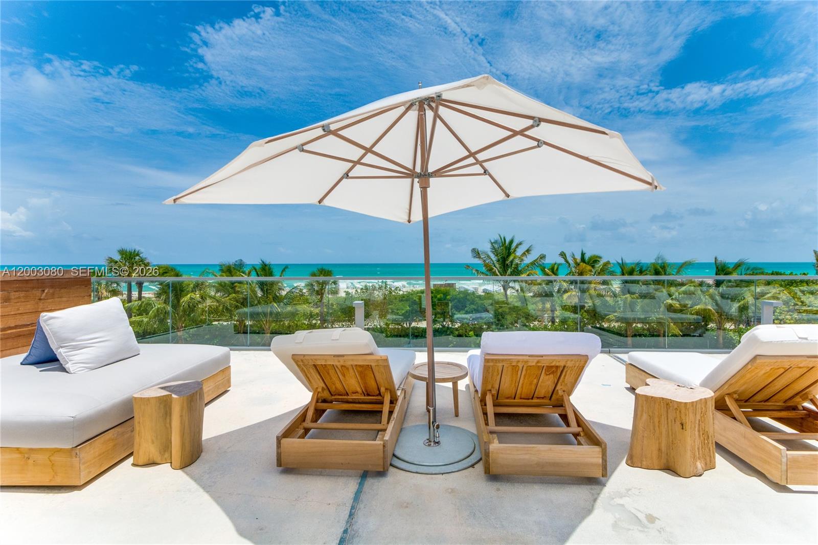 RONEY PALACE CONDO - Residential Lease