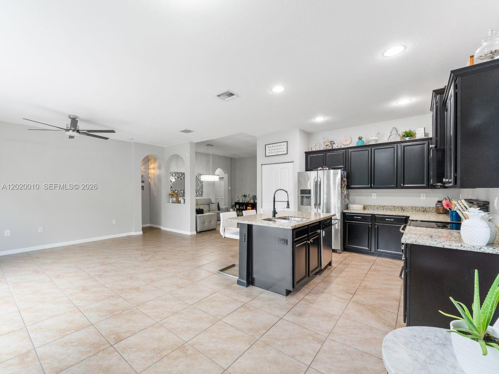 HEMINGWAY POINT - Residential