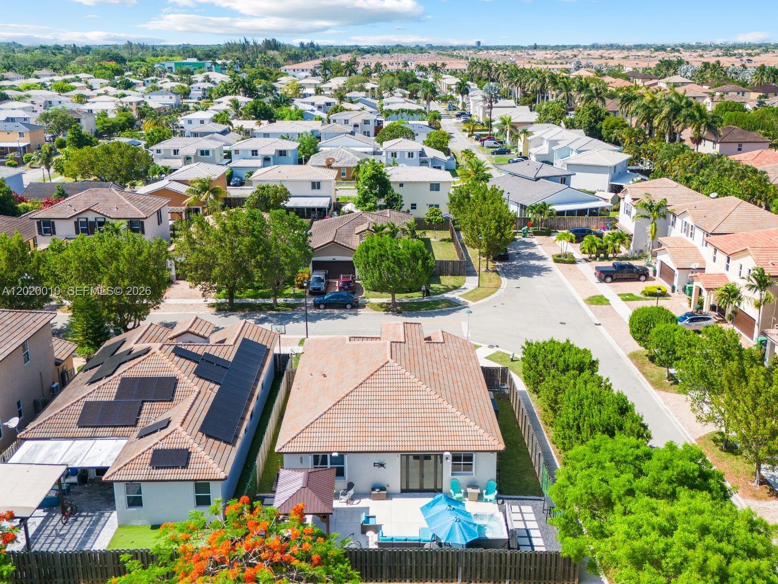 HEMINGWAY POINT - Residential