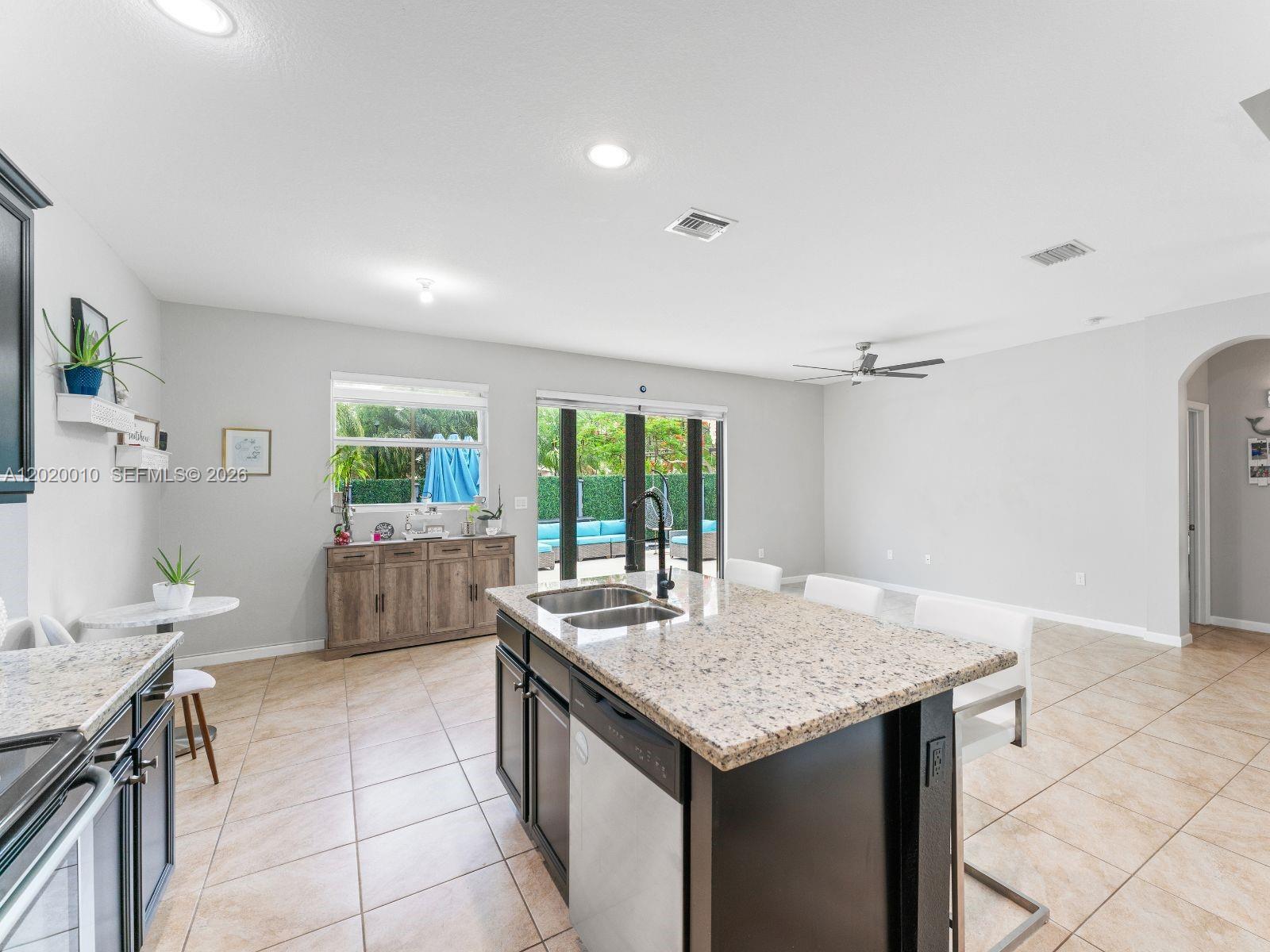 HEMINGWAY POINT - Residential