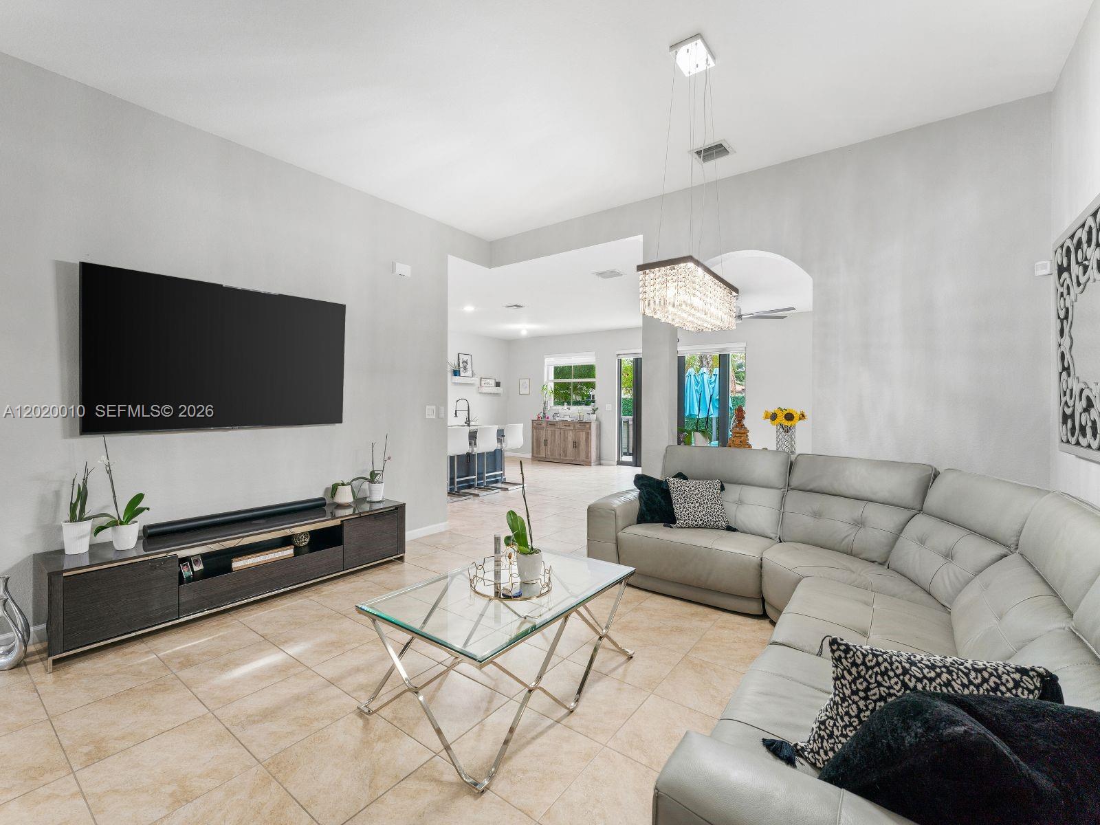 HEMINGWAY POINT - Residential