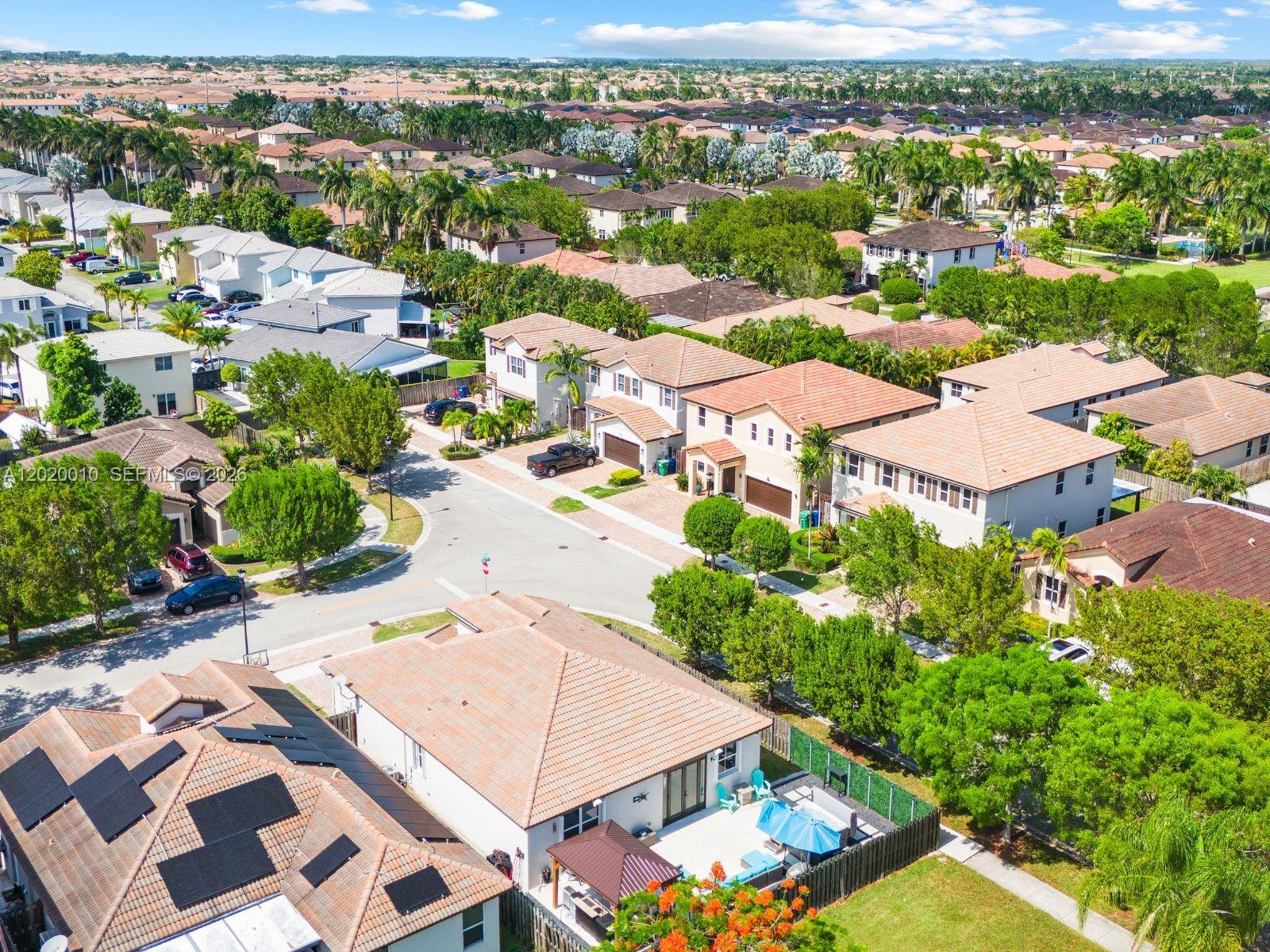 HEMINGWAY POINT - Residential