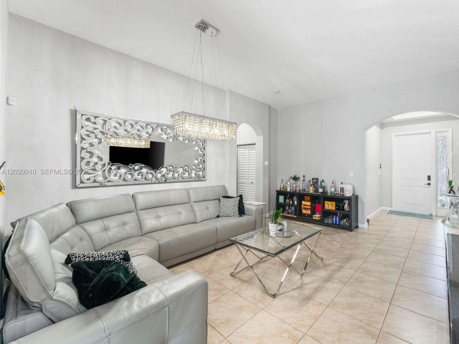 HEMINGWAY POINT - Residential