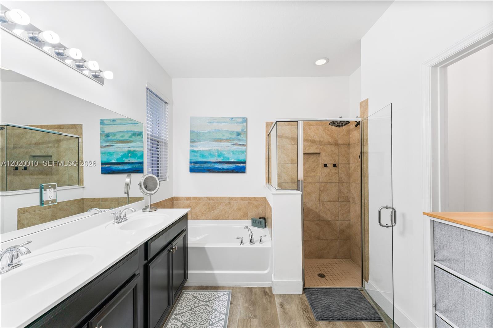 HEMINGWAY POINT - Residential