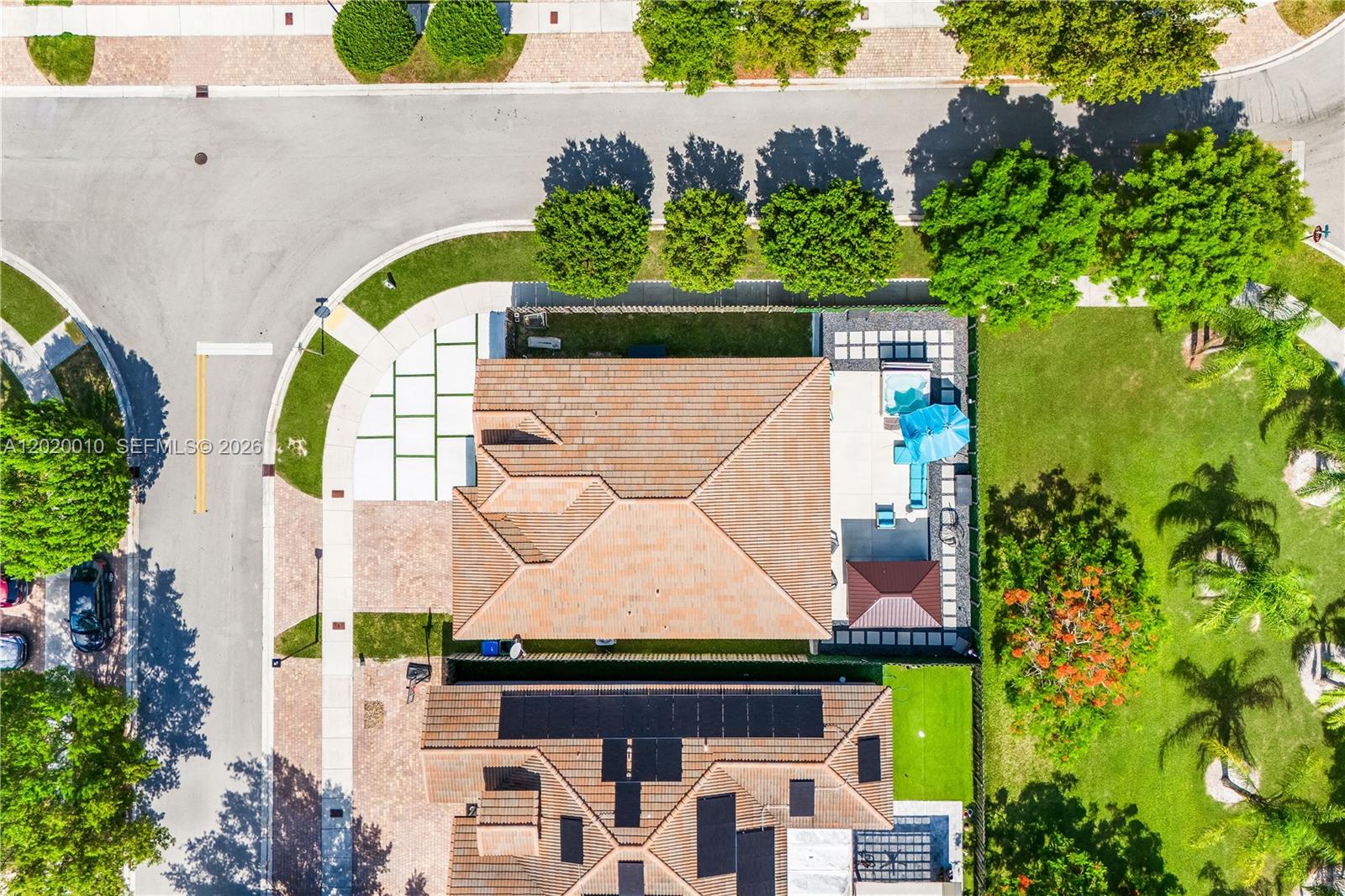 HEMINGWAY POINT - Residential