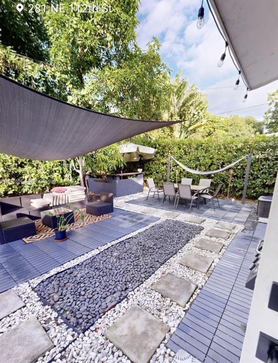 CASTILIAN COURT - Residential