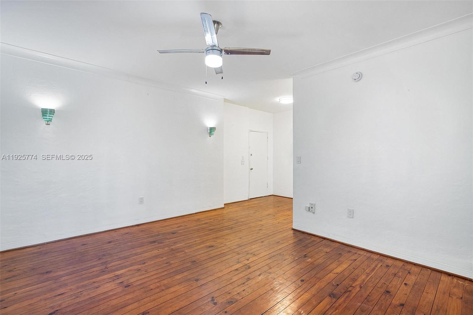 RESIDENCE 1611 CONDO - Residential