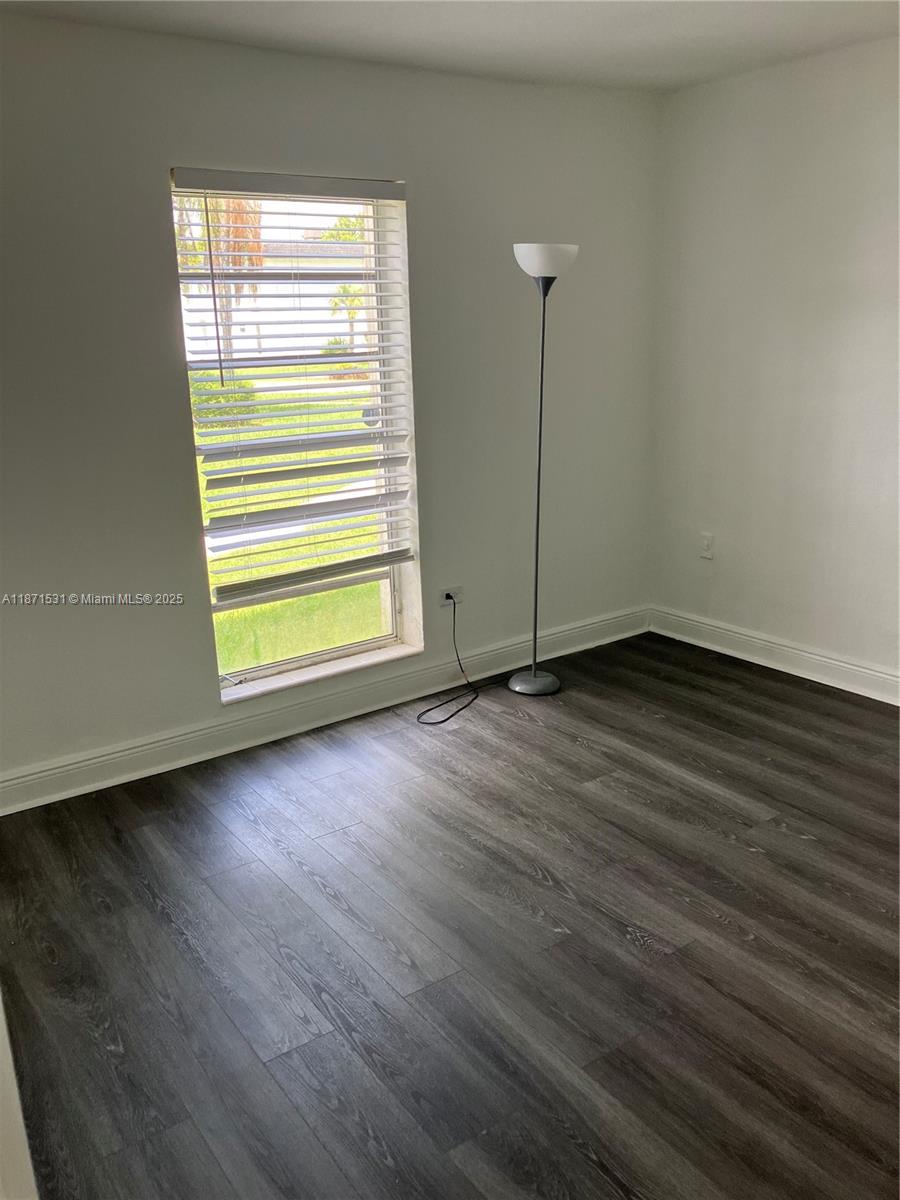 SUNSET PALMS WEST CONDO - Residential