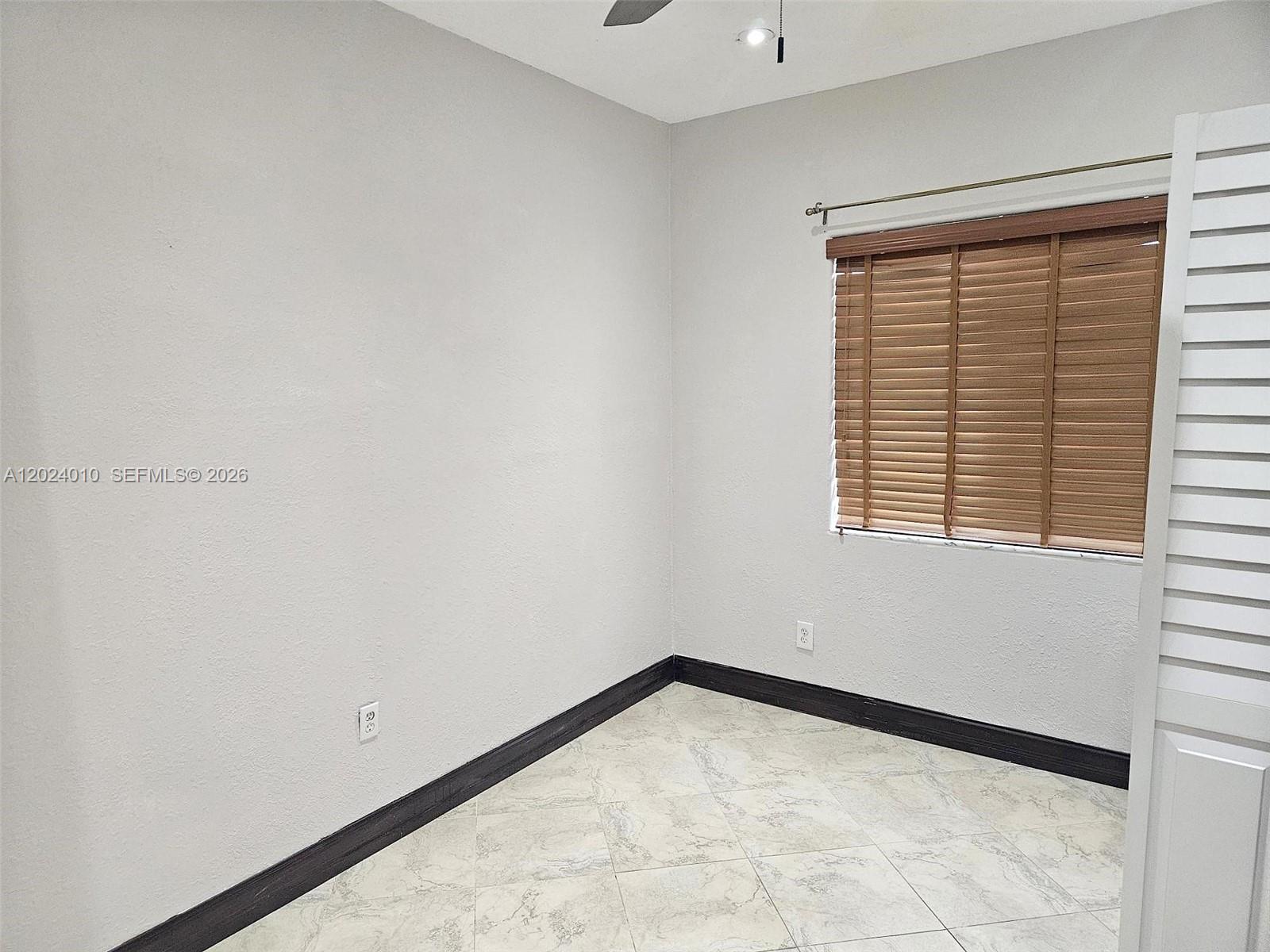 21ST CENTURY HOMES 3RD SE - Residential Lease