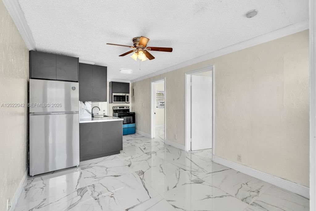 Photo of 5685 Flagler St #2, Hollywood, FL 33023 (MLS # A12022042)