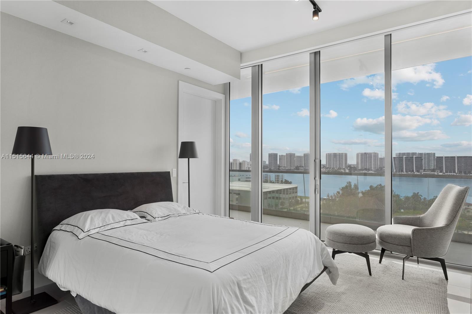NORTH BISCAYNE BEACH AMEN - Residential