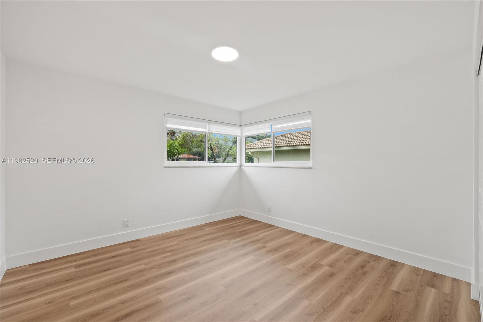 COUNTRY CLUB VILLAGE SEC - Residential