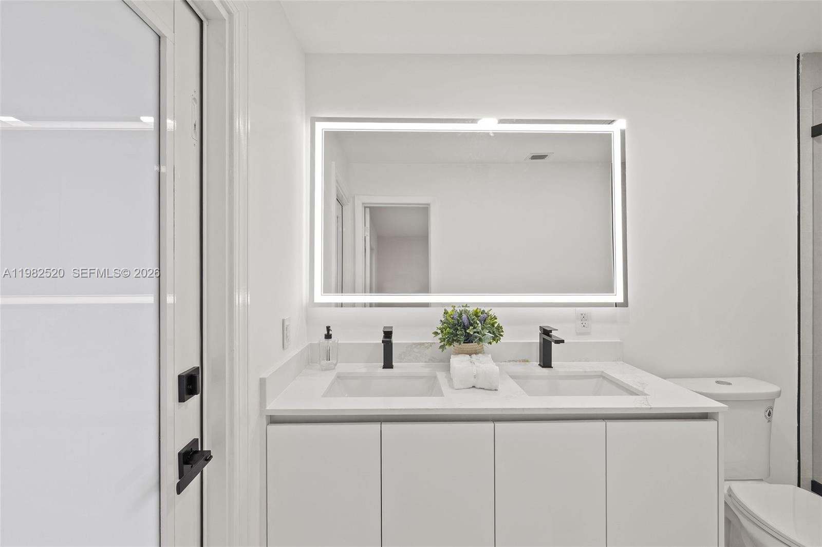 COUNTRY CLUB VILLAGE SEC - Residential