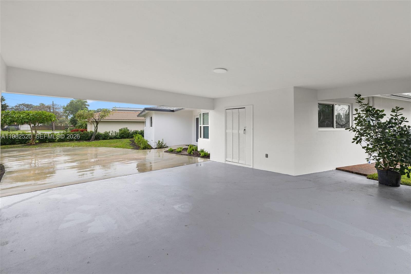 COUNTRY CLUB VILLAGE SEC - Residential