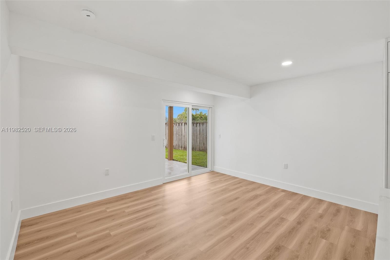 COUNTRY CLUB VILLAGE SEC - Residential