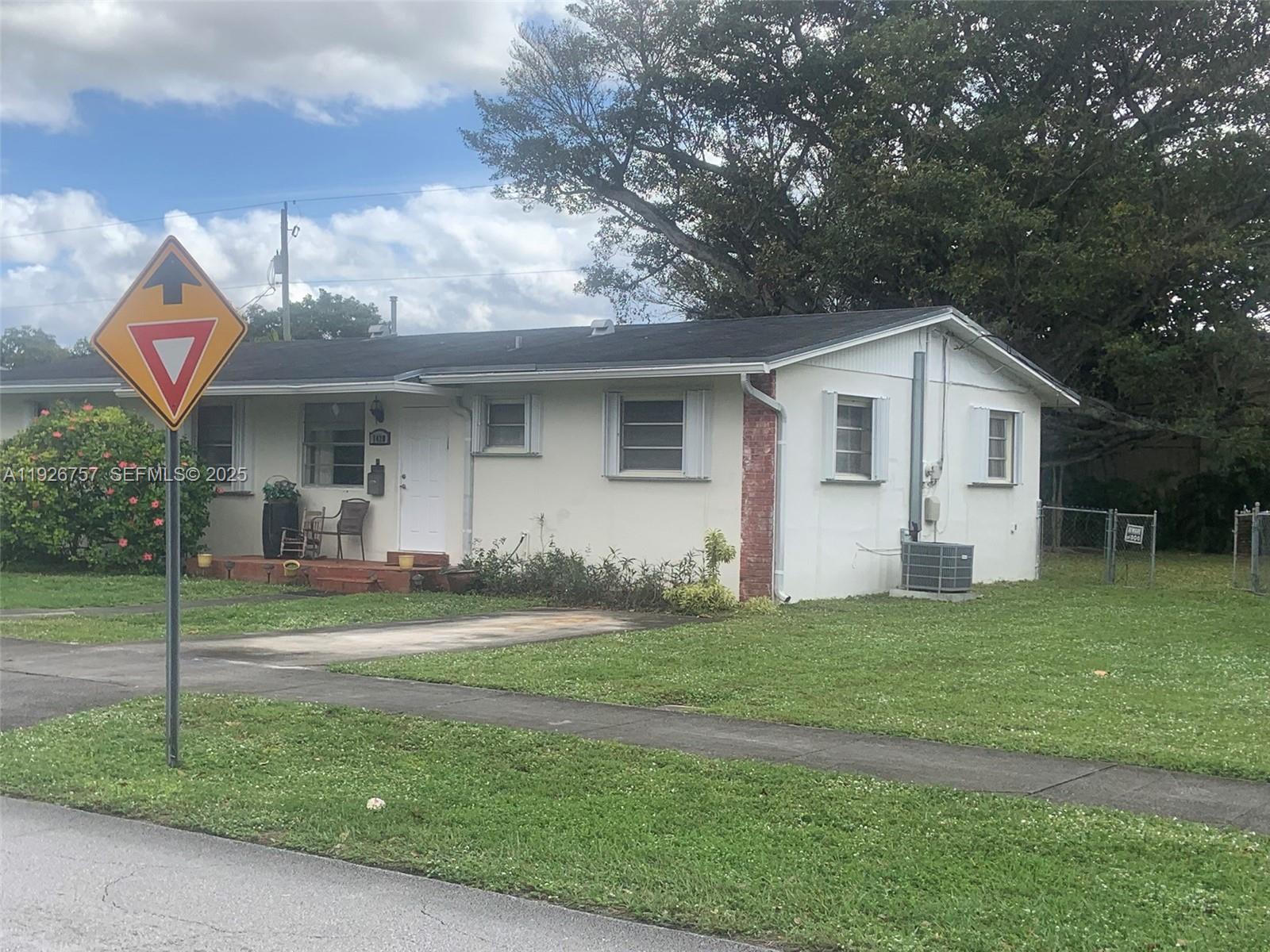 IVES ESTATES SEC 1 - Residential