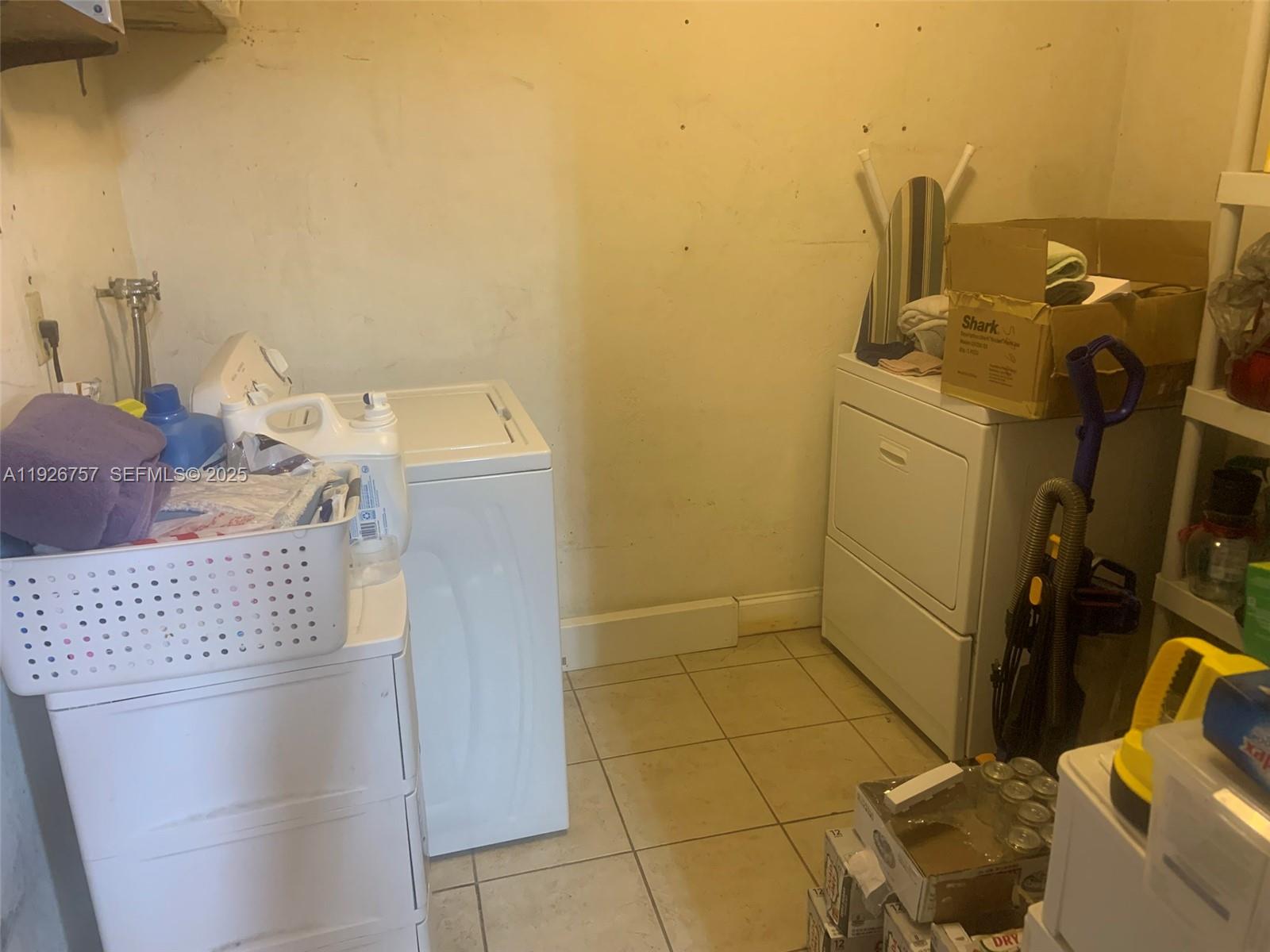 IVES ESTATES SEC 1 - Residential