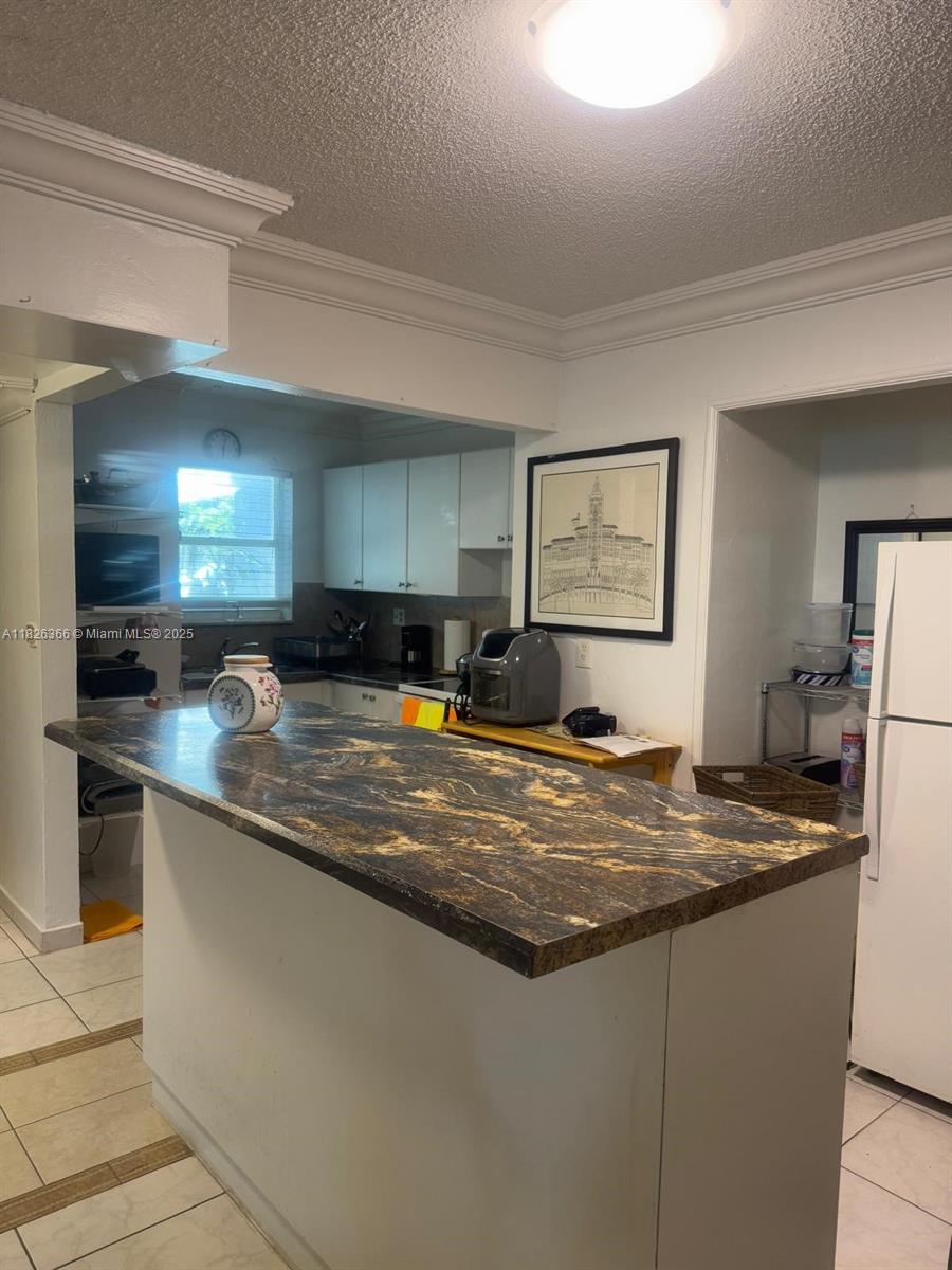 THE GREENS CONDO - Residential