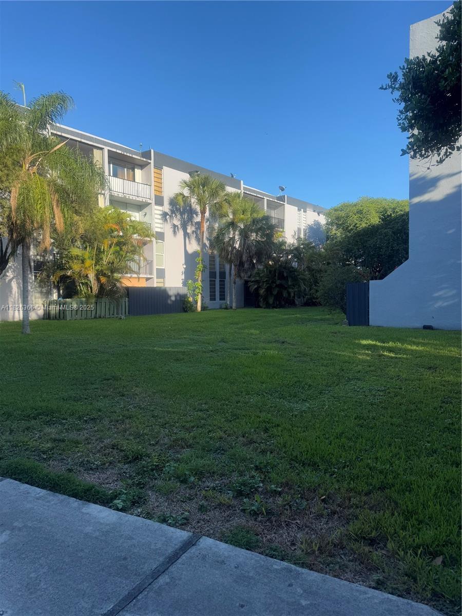8821 W Flagler St 108