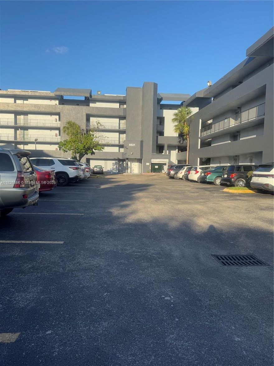 Prime Location in the Heart of Miami! Welcome to this bright and spacious 1-bedroom, 1-bathroom corner unit, perfectly positioned on the first floor of a well-kept and welcoming community. Flooded with natural light, this home features an open layout, a thoughtfully designed kitchen, and a private balcony with direct backyard access to the pool—offering a rare blend of comfort and seclusion.
Key Features: New air conditioning and water heater, water included in HOA, One assigned parking space, on-site laundry facilities, pet-friendly (up to 2 pets), and more. Property is located near popular restaurants, markets, shops, and gas stations, and just steps from LA Fitness, this location provides effortless access to the Palmetto Expressway (826), Route 836, and the Florida Turnpike.