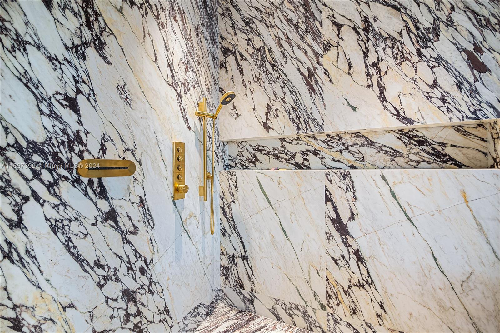 INDIAN CREEK SUB - Residential