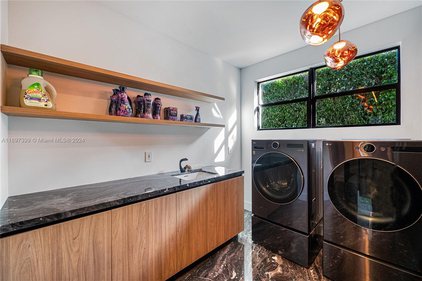 INDIAN CREEK SUB - Residential