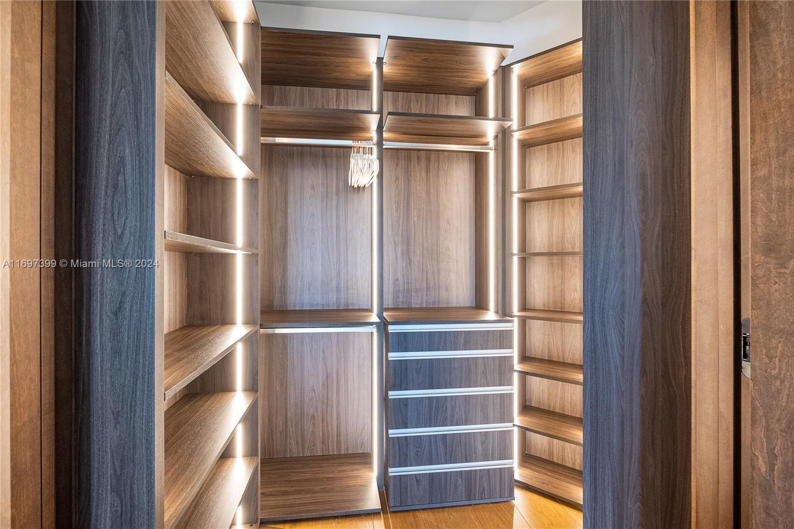 INDIAN CREEK SUB - Residential