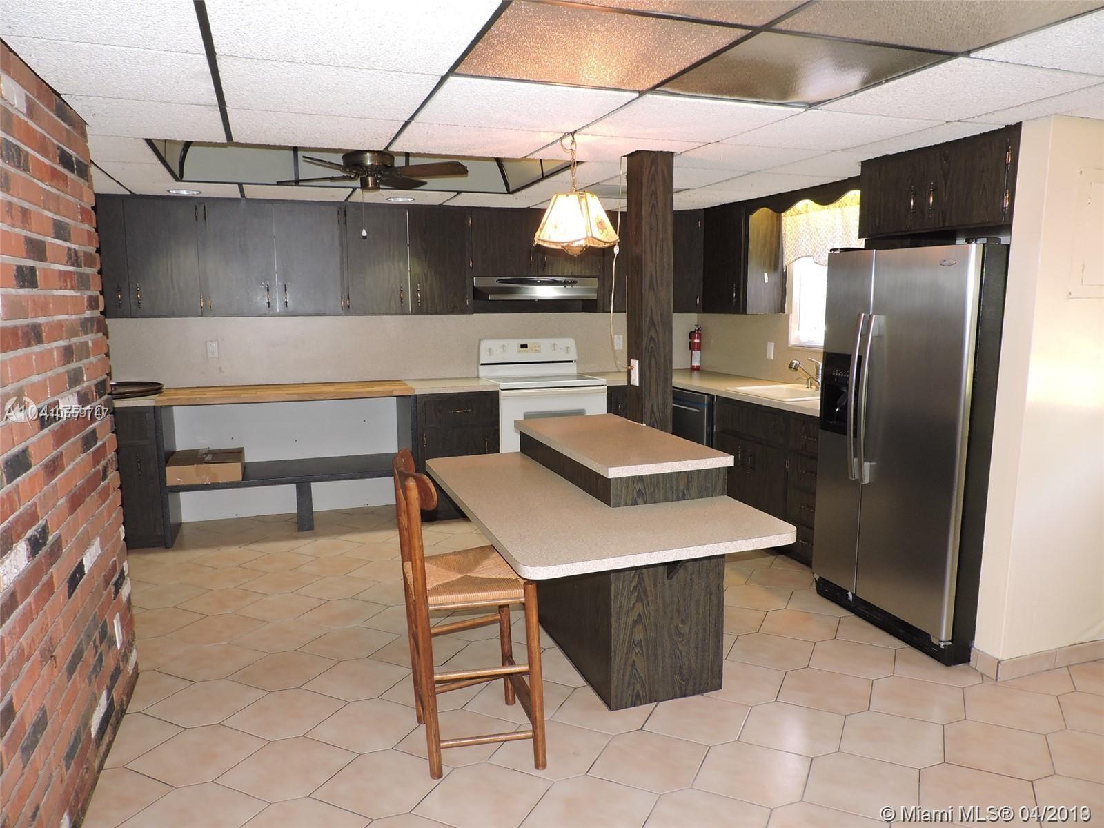 PEMBROKE RANCHES - Residential